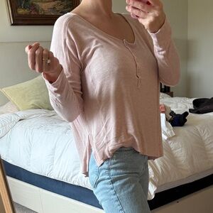 Splendid Light Pink Long Sleeve Henley oversized quarter button blouse small